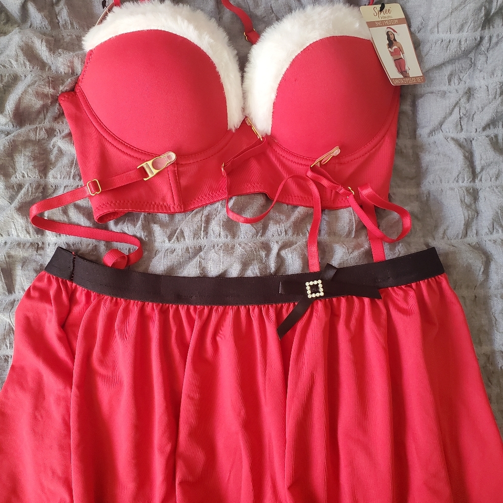 spree intimates 34c/ medium Santa 2 piece set